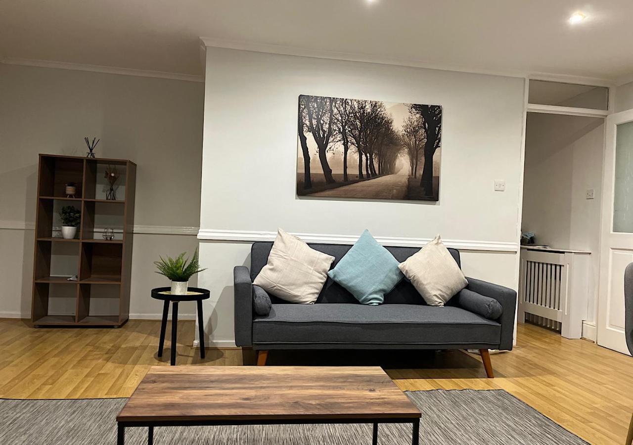 Lovely 2 Bedroom Apartment With Parking Space London Ngoại thất bức ảnh