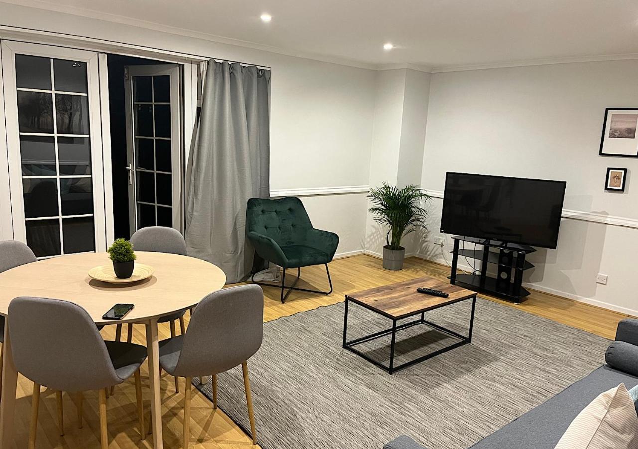 Lovely 2 Bedroom Apartment With Parking Space London Ngoại thất bức ảnh