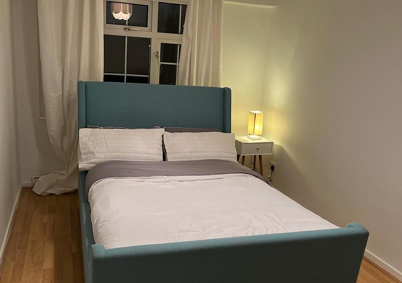 Lovely 2 Bedroom Apartment With Parking Space London Ngoại thất bức ảnh
